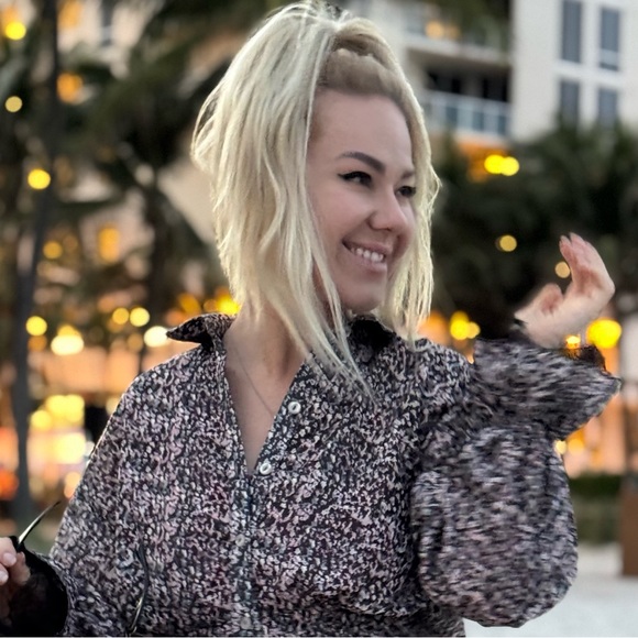 Meet your Posher, Valeriia - Picture 1 of 1